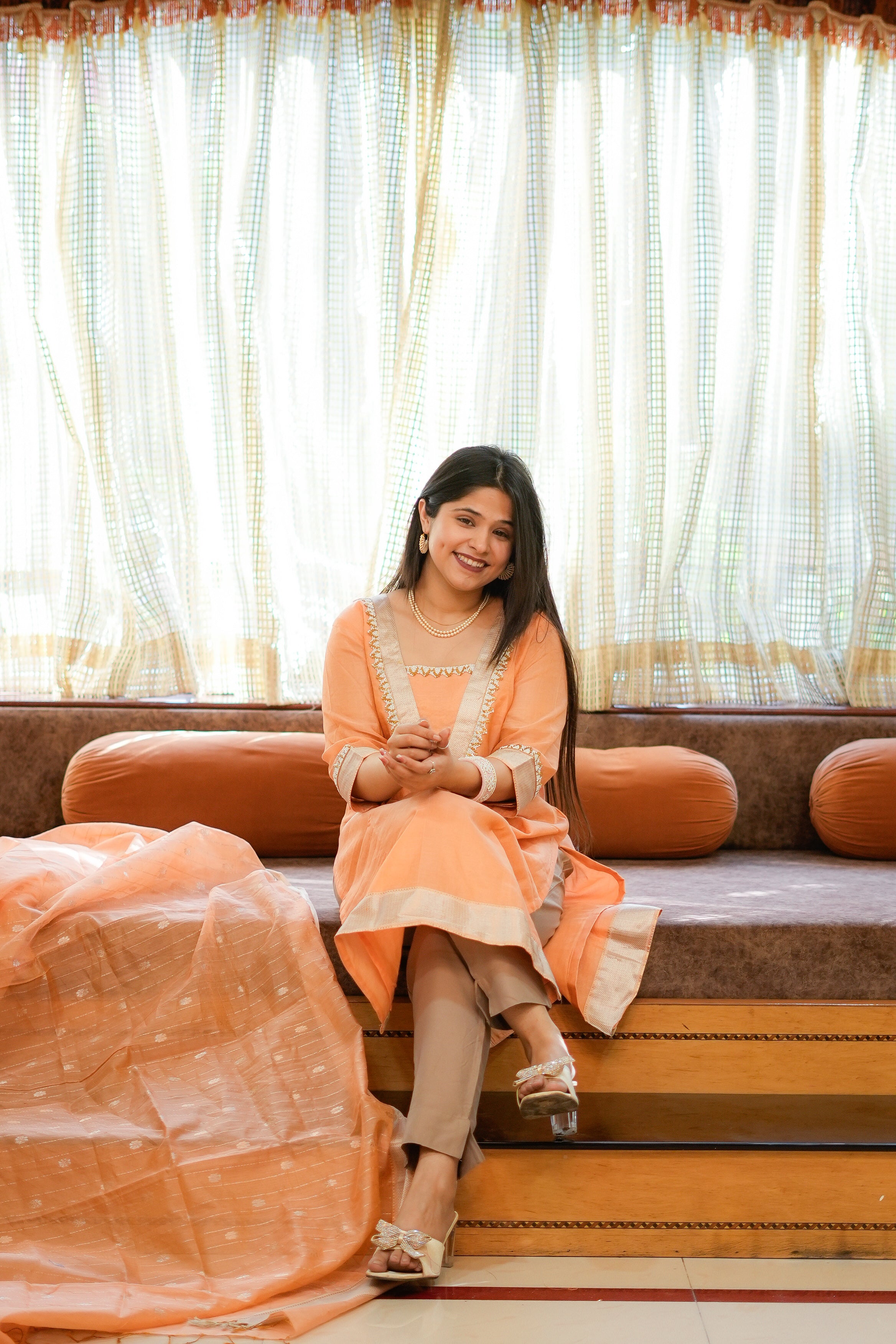 Peach Creme Maheshwari Handwoven Kurta & Dupatta
