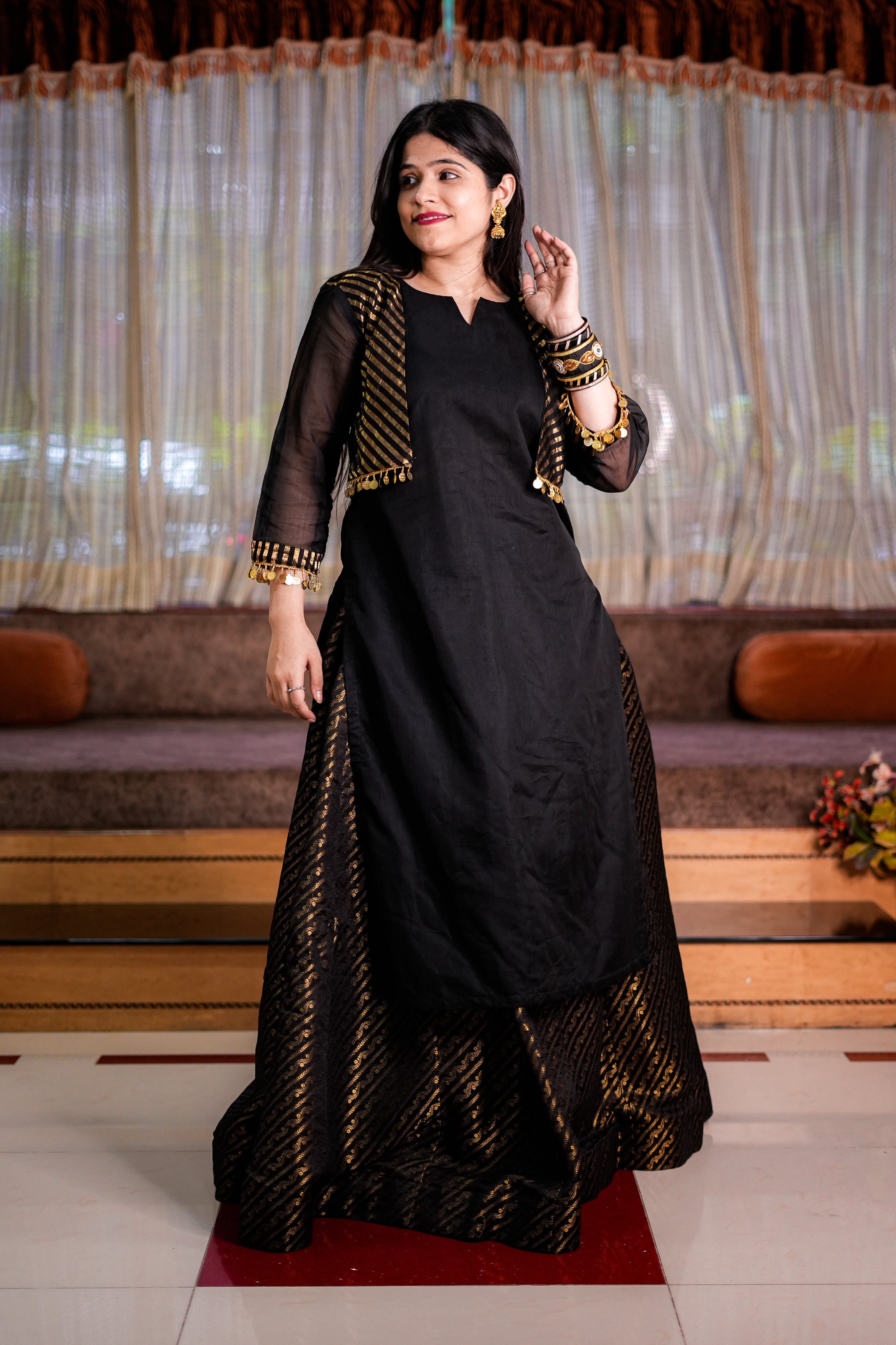 Black and Golden Maheshwari Handwoven Kurta