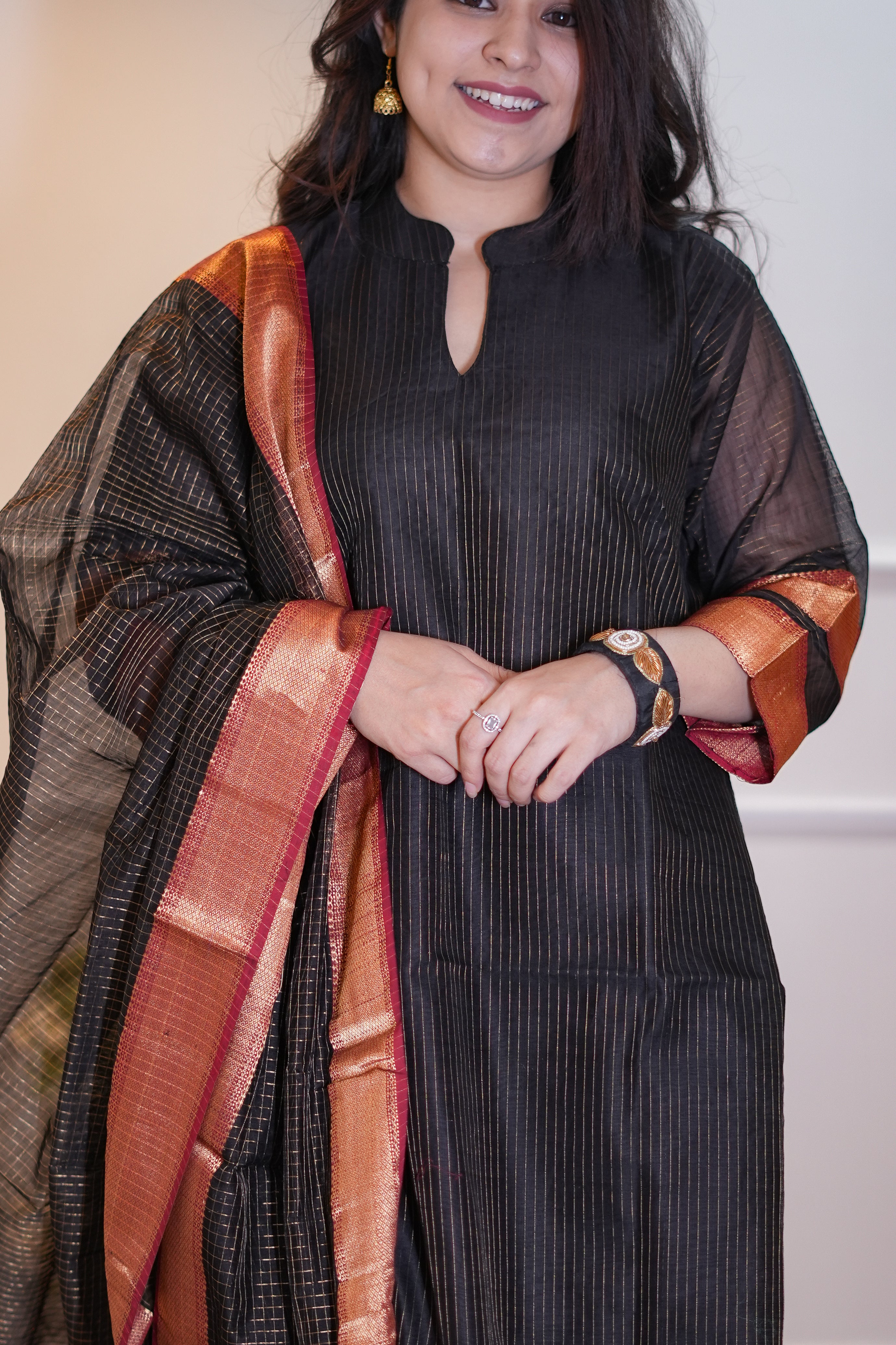 Black Kurta & Dupatta Set with Zari Lining and Checked Dupatta