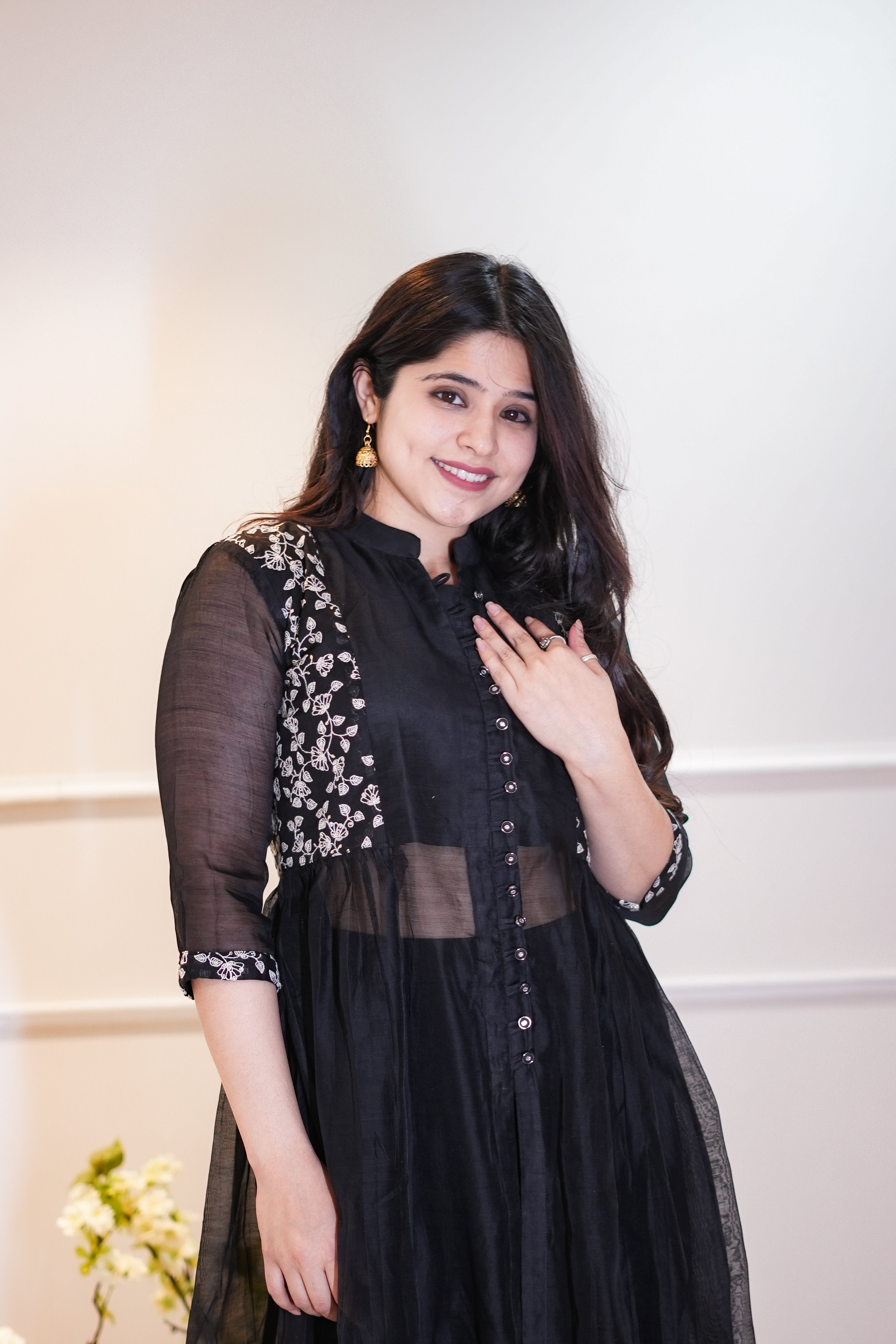 Black Maheshwari Handloom Kurta with Floral Embroidery