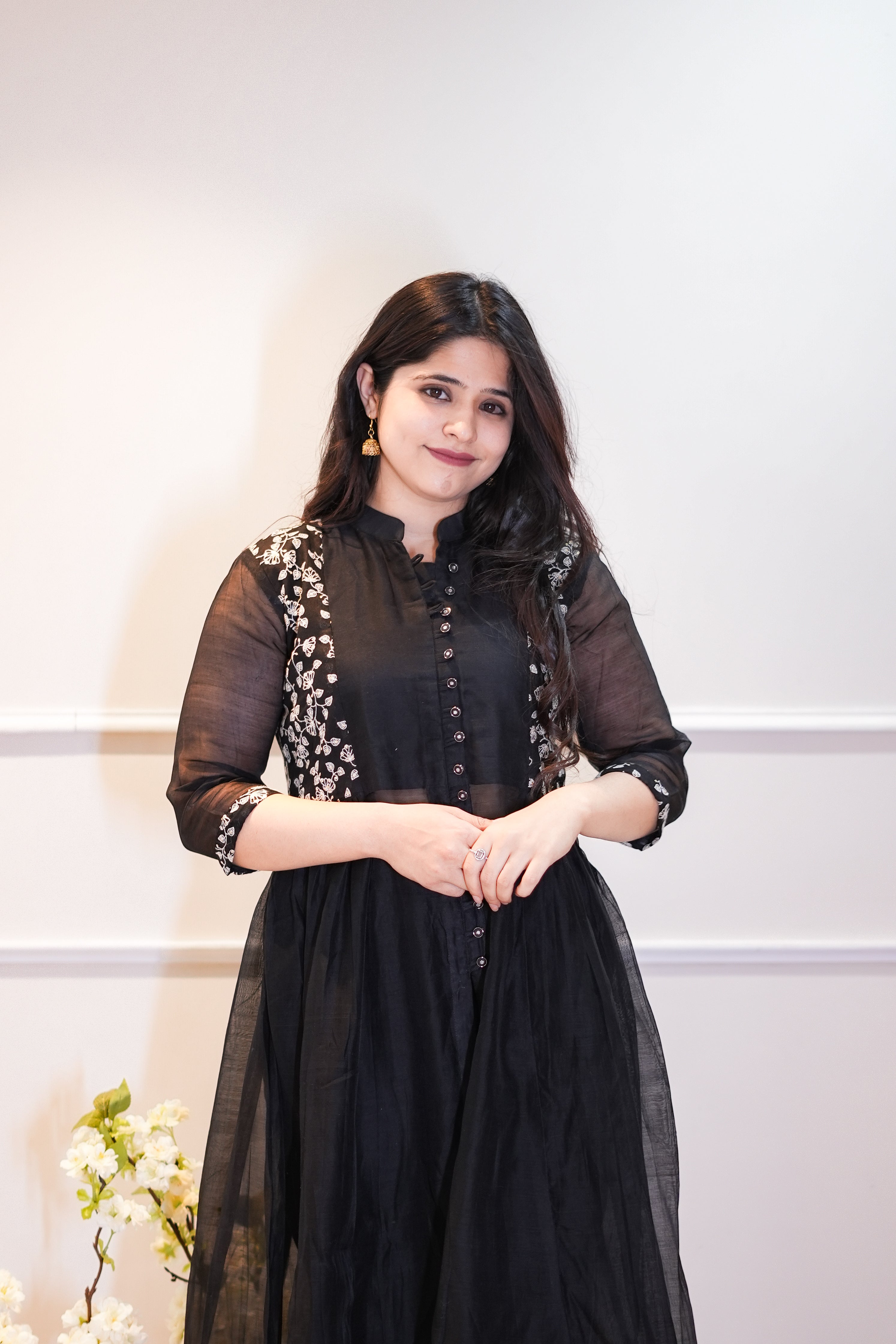 Black Maheshwari Handloom Kurta with Floral Embroidery