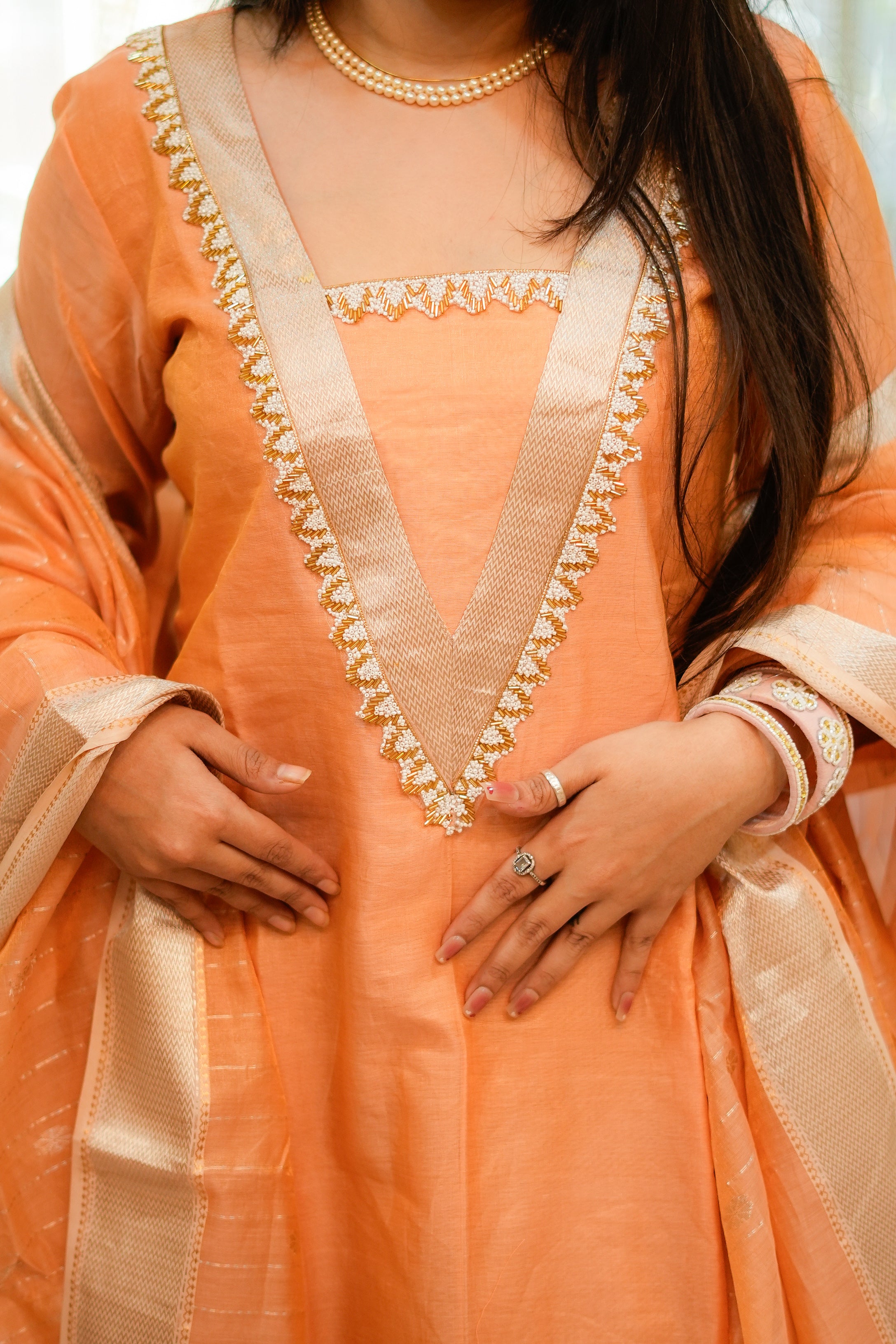 Peach Creme Maheshwari Handwoven Kurta & Dupatta
