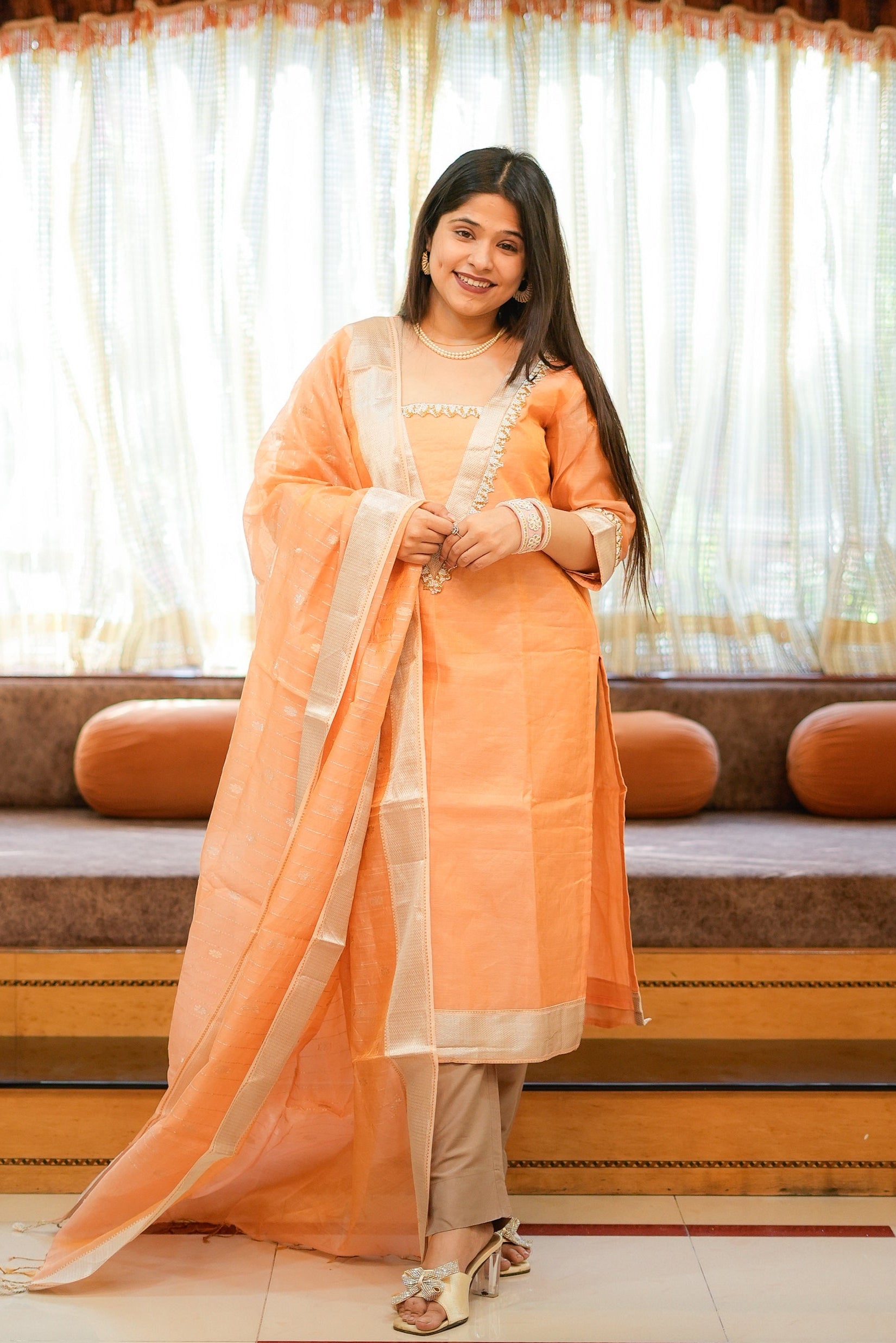 Peach Creme Maheshwari Handwoven Kurta & Dupatta