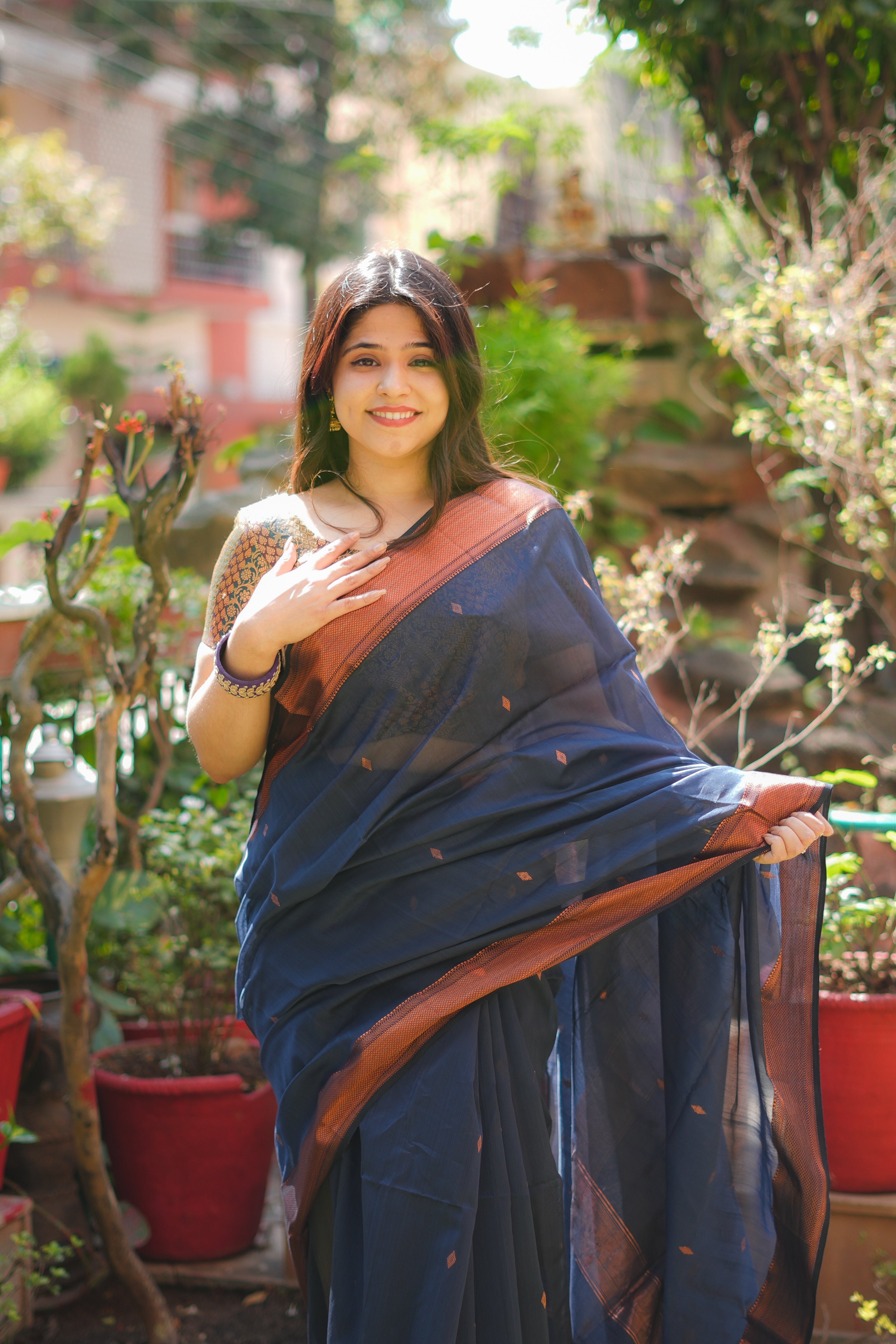 Aadhi Raat | Grey Blue Handloom Saree
