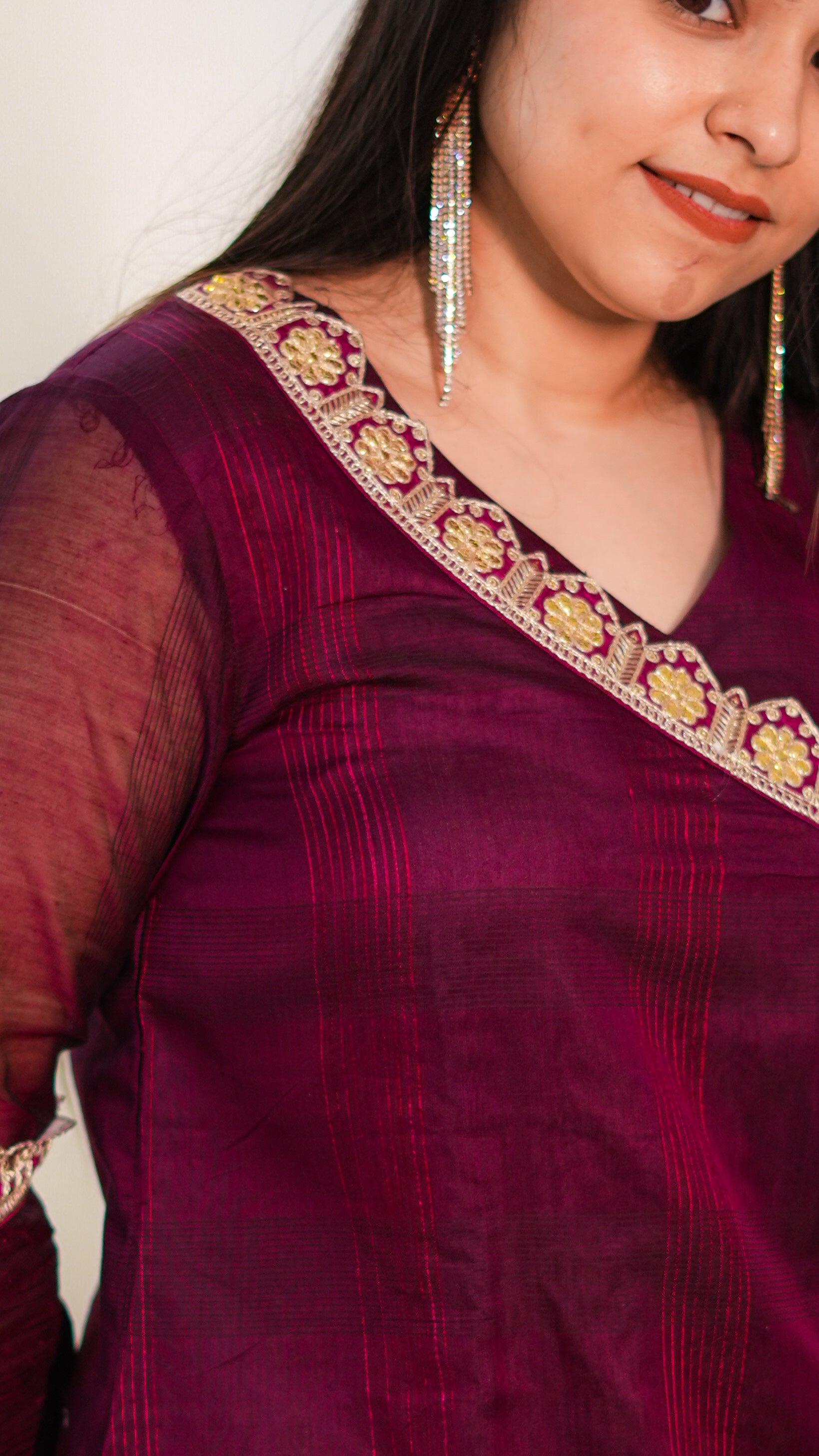 Magenta Maheshwari Kurta with Neckwork
